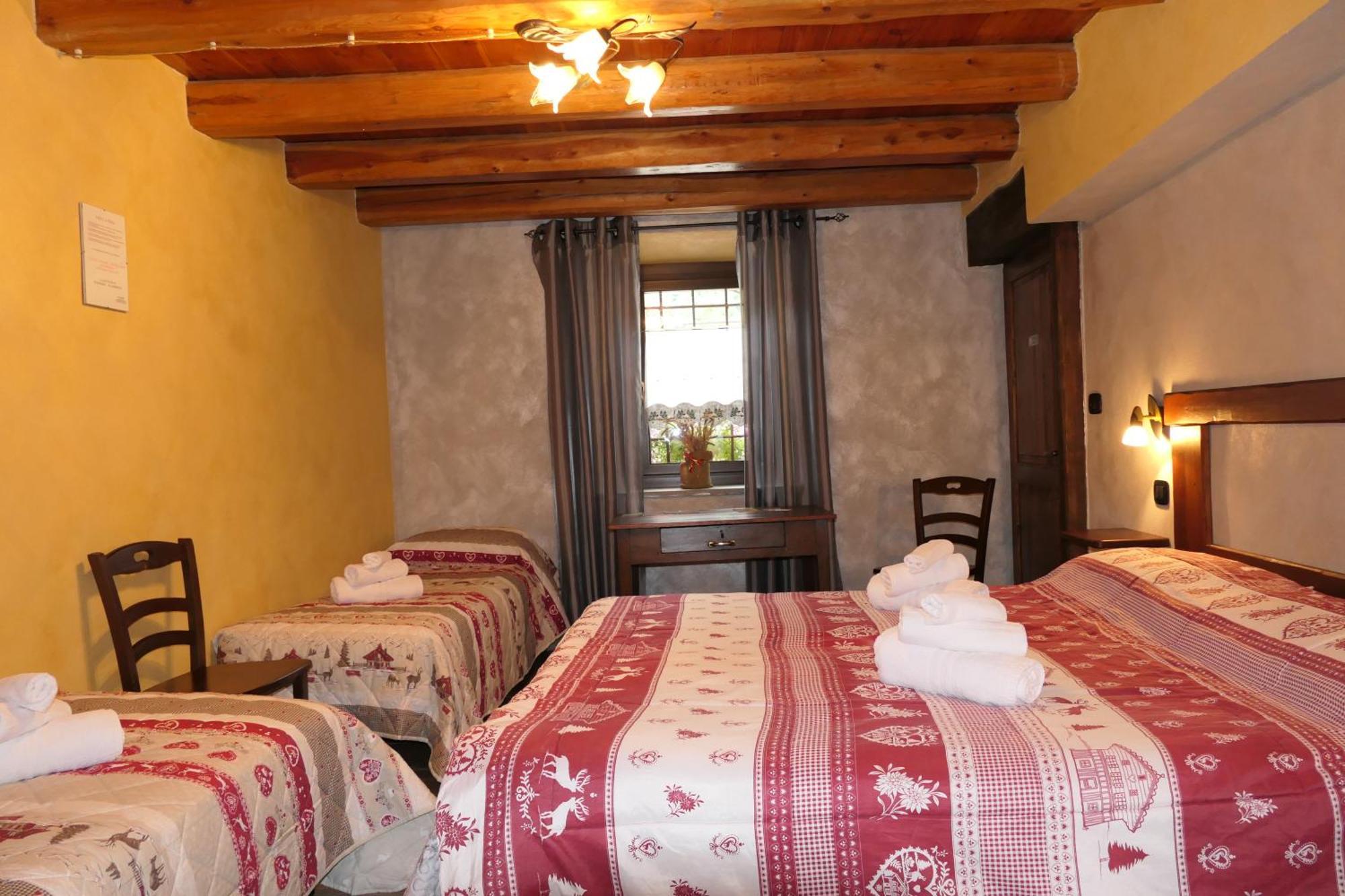 La Slitta Bed & Breakfast Roure Turin Exterior photo